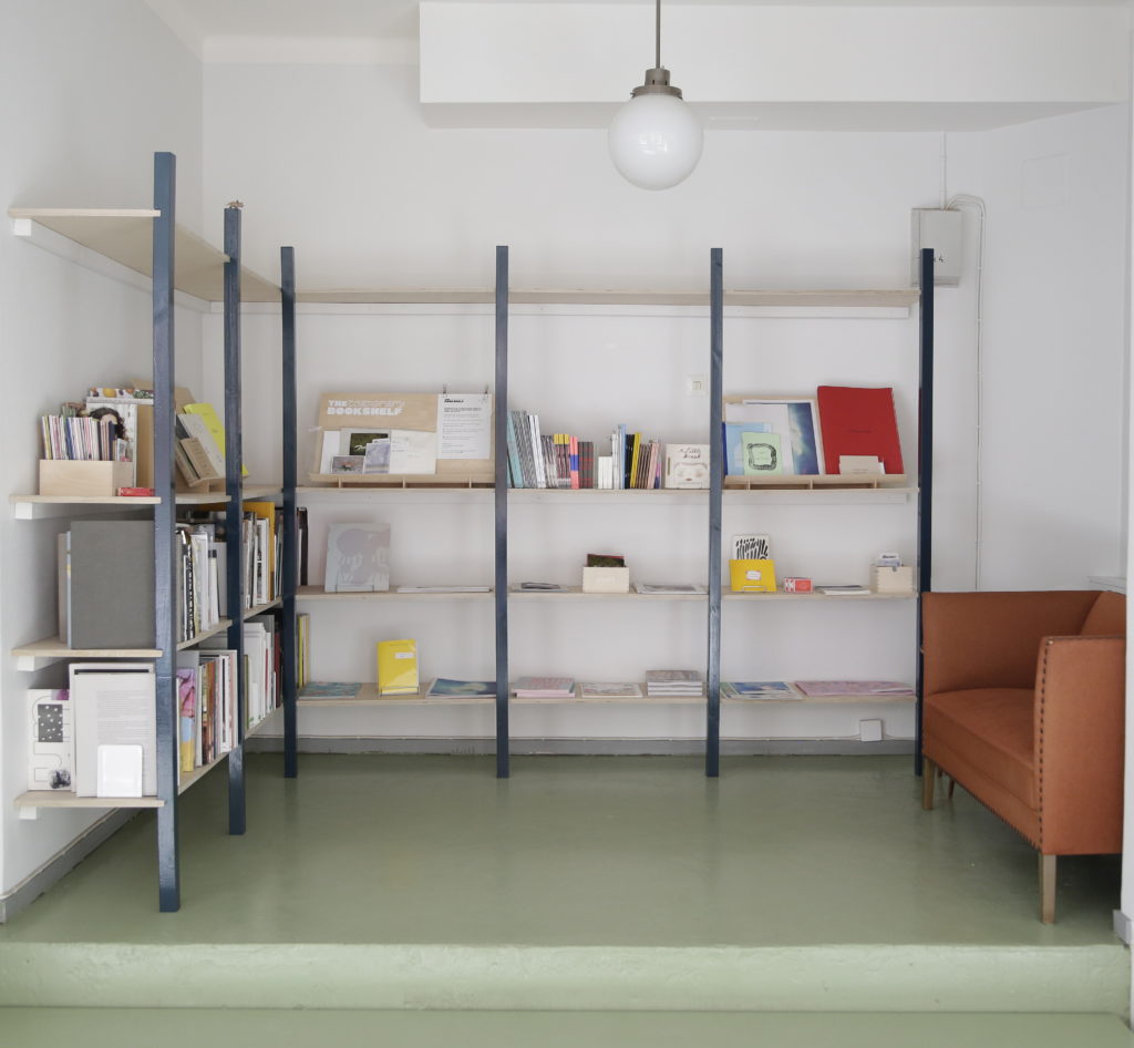 The Temporary Bookshelf